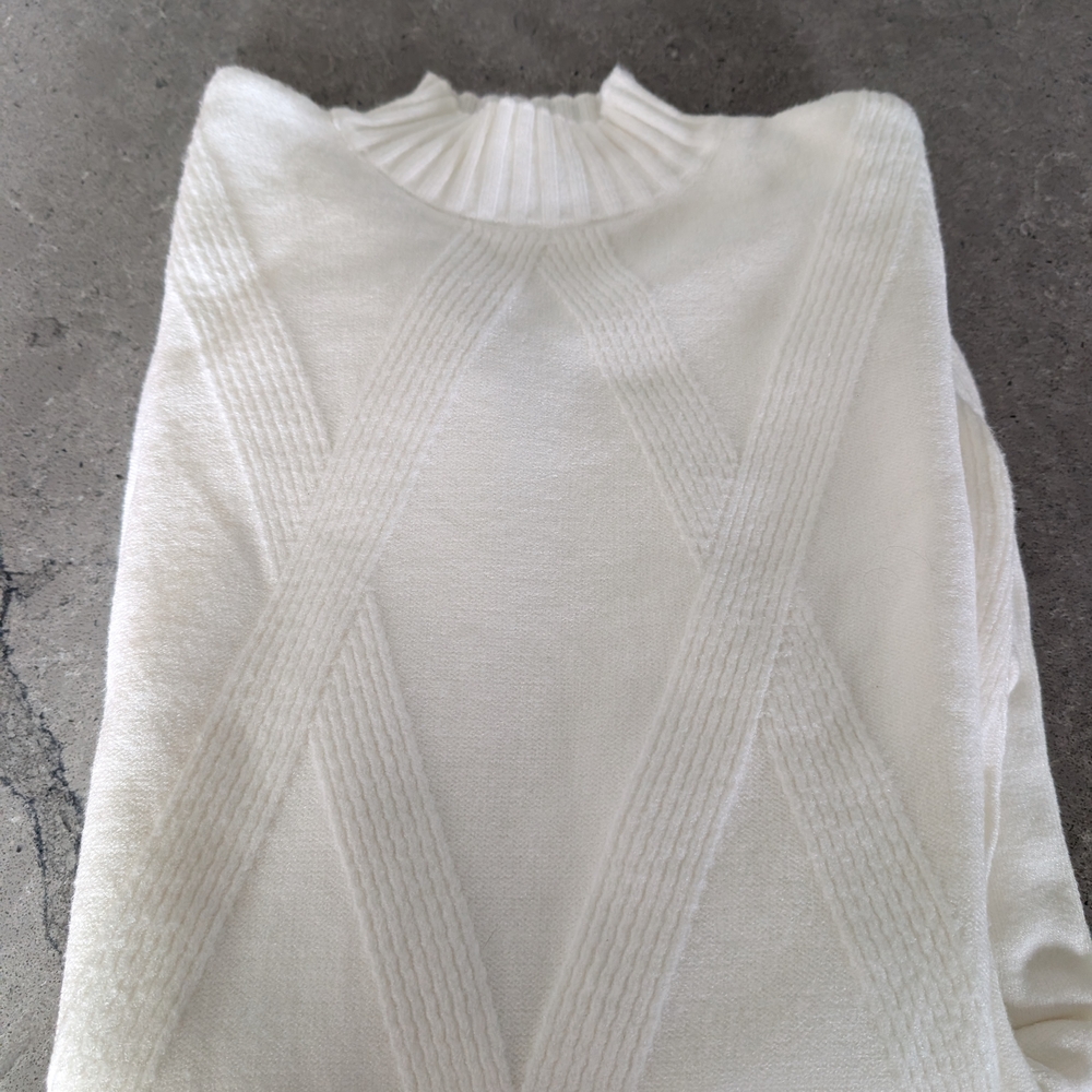 Elegant White Sweater/Mini Dress